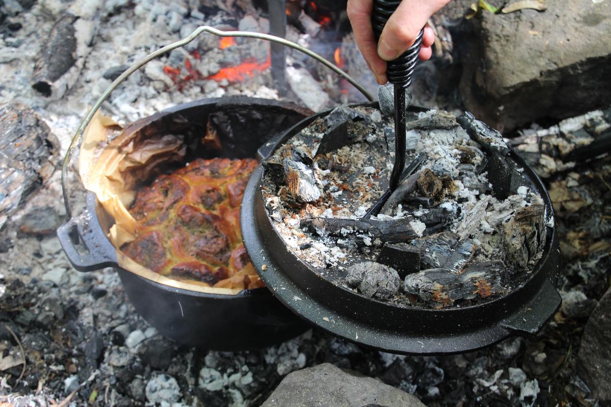 Survival-Training: Schlafen - Essen - Feuer - Werkeln