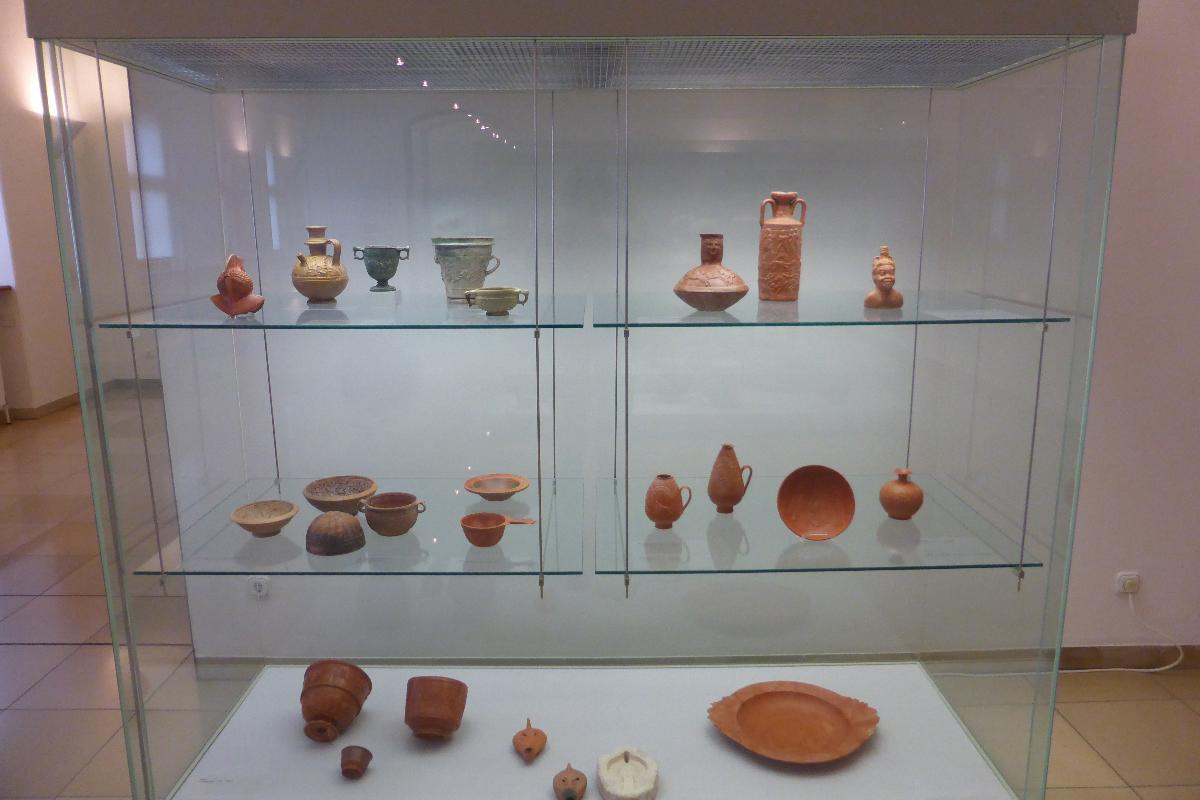 Römisches  Gastmahl - Internationales Keramik-Museum